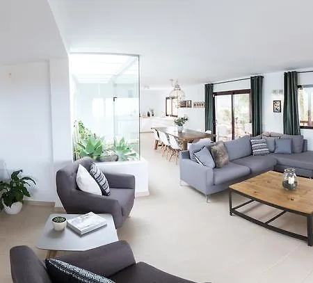 Alcalde Βίλα Mácher