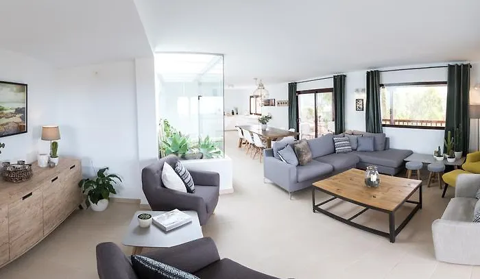 Alcalde Villa Mácher